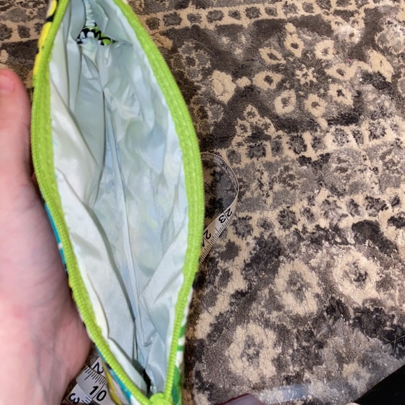 Vera Bradley makeup case small compact bag with zipper closure - Picture 7 of 7